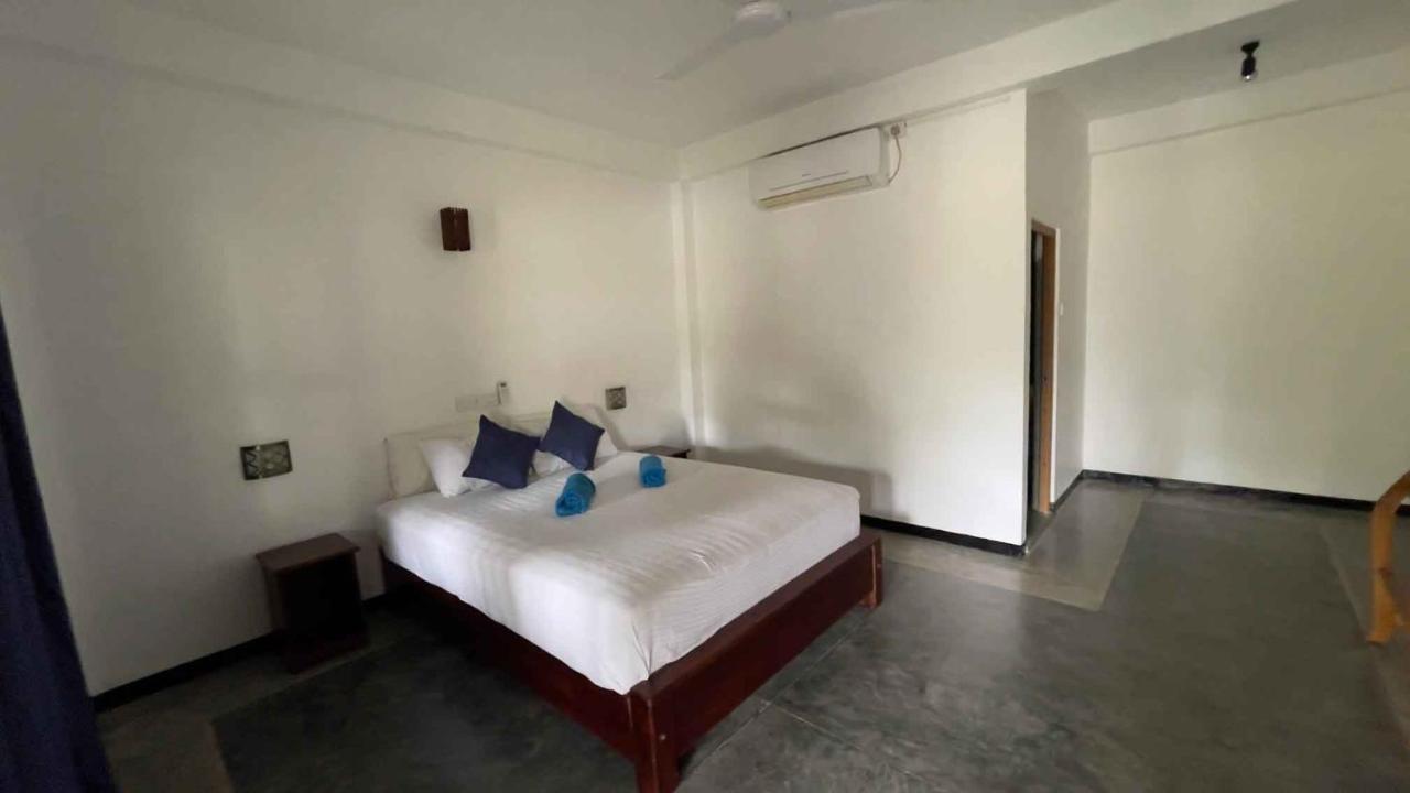 Luvi Lucas River Side Weligama Eksteriør billede