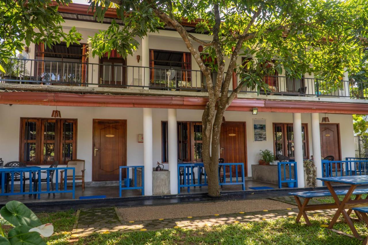 Luvi Lucas River Side Weligama Eksteriør billede