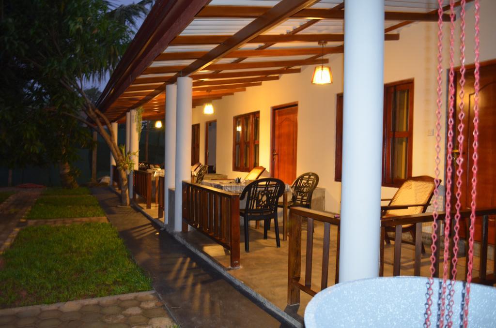 Luvi Lucas River Side Weligama Eksteriør billede
